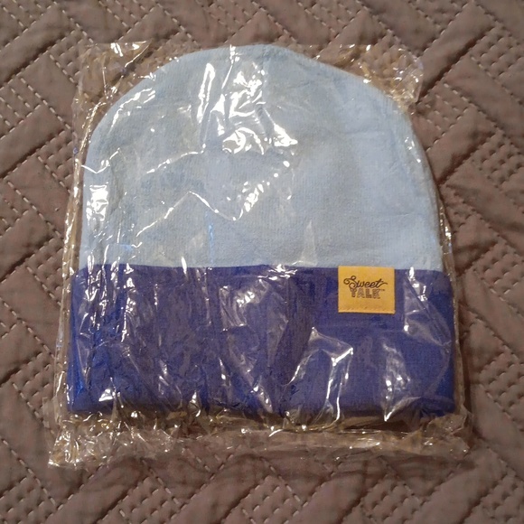 Sweet TALK BEANIE - Picture 1 of 3